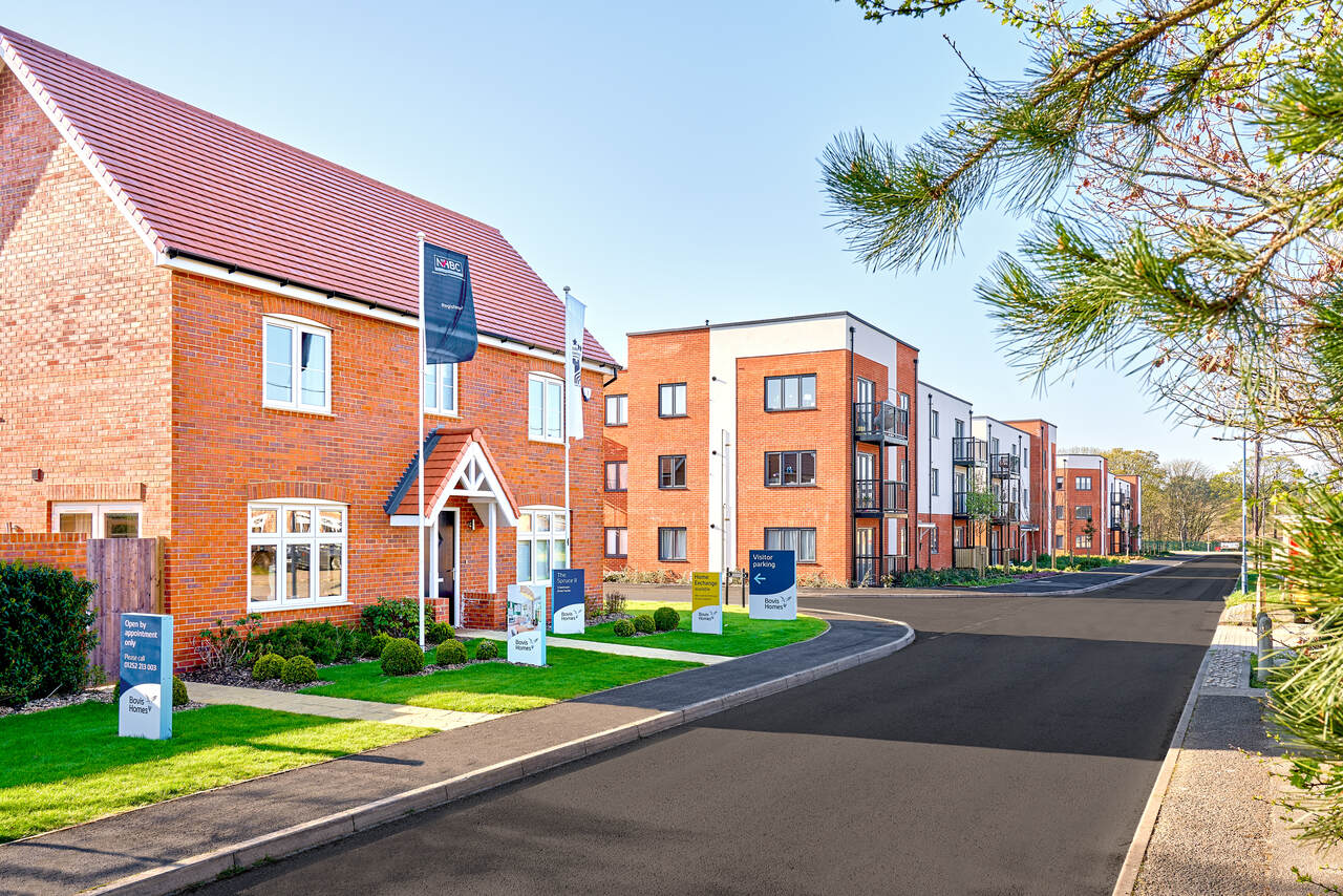 New Homes in Deepcut for Sale, New Build Housing Developments near